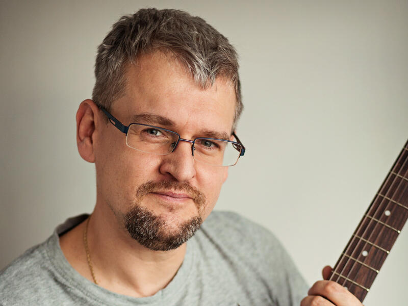 „Žijí-li děti o samotě v digitálním světě, můžeme za to, my, rodiče“