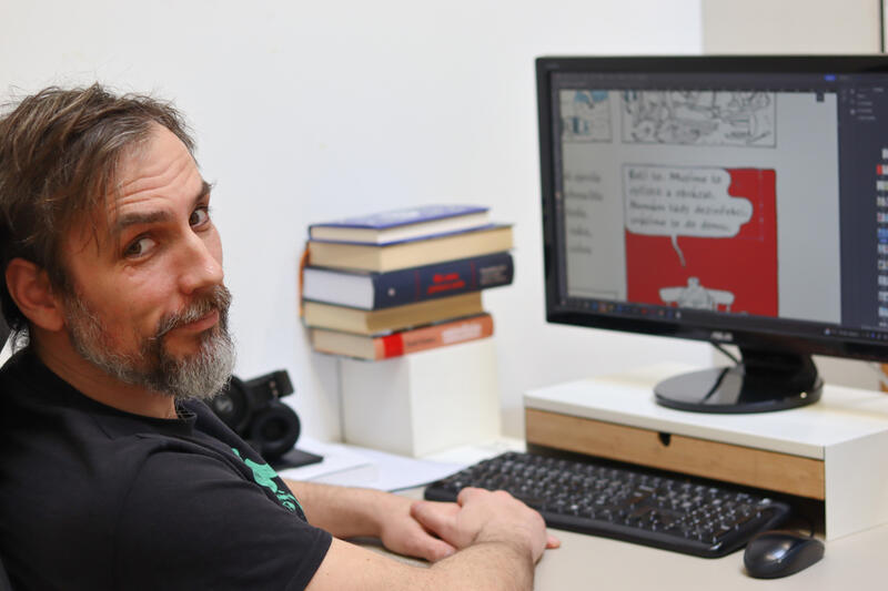 „Důležité je, aby nebyly poznat zásahy do originálu,“ říká grafik knihy Majka na motorce